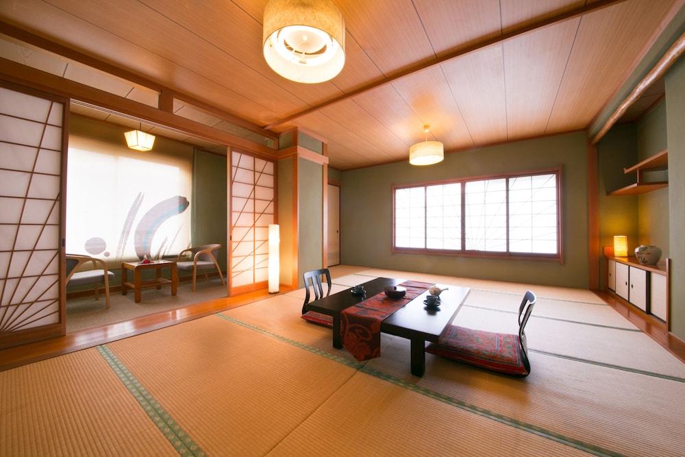 Hotel Koraku Beppu Eksteriør billede