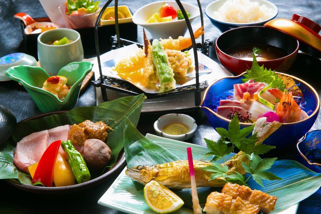 Hotel Koraku Beppu Eksteriør billede