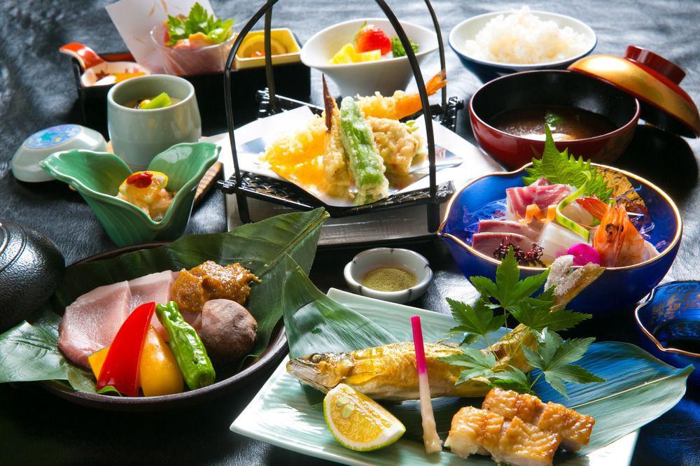 Hotel Koraku Beppu Eksteriør billede