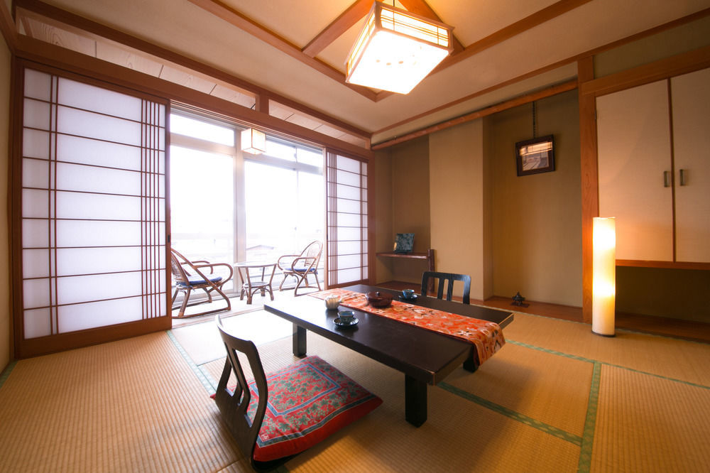 Hotel Koraku Beppu Eksteriør billede